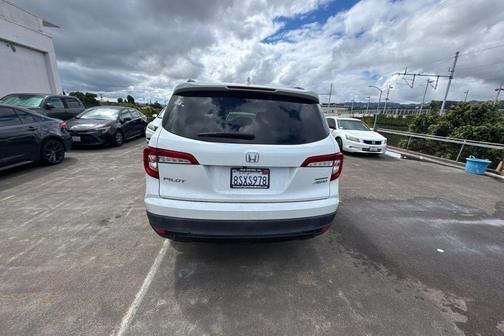 Lunar Silver Metallic 2021 Honda Pilot AWD Special Edition