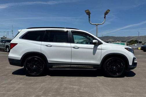 Lunar Silver Metallic 2021 Honda Pilot AWD Special Edition