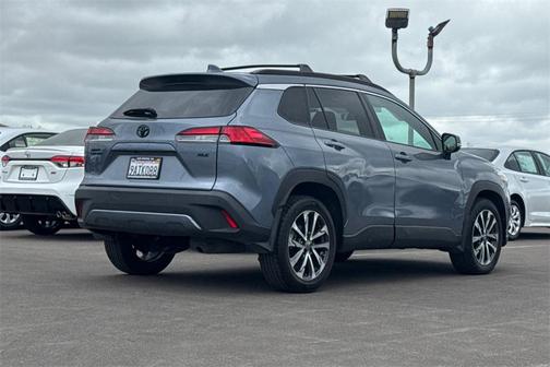 2022 Toyota Corolla Cross XLE