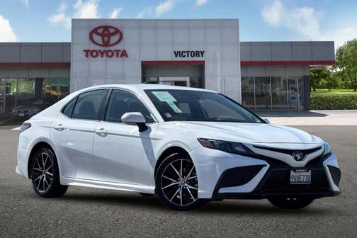 2023 Toyota Camry SE