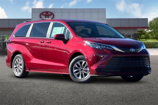 2026 Toyota Sienna LE