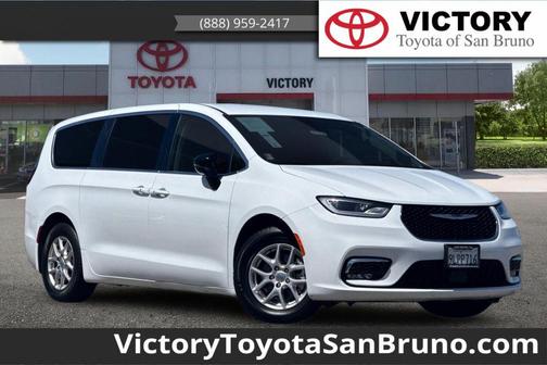 Bright White Clearcoat 2024 Chrysler Pacifica Touring L