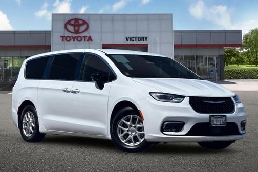 Bright White Clearcoat 2024 Chrysler Pacifica Touring L