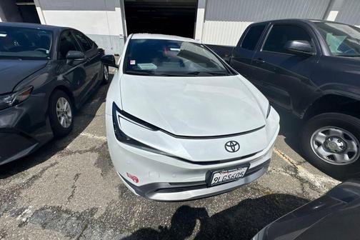 2024 Toyota Prius Prime SE