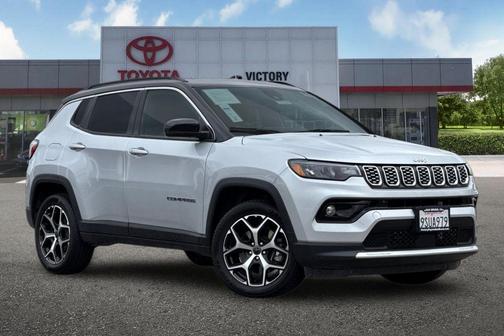 Silver Zynith Metallic Clearcoat 2025 Jeep Compass Limited