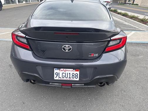 2024 Toyota GR86 Premium