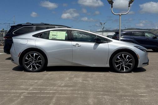 Cutting Edge 2026 Toyota Prius Plug-In Hybrid XSE Premium