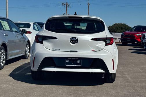 Wind Chill Pearl 2026 Toyota Corolla SE