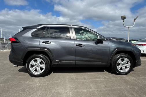 2020 Toyota RAV4 Hybrid XLE