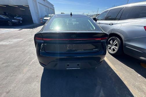 2025 Toyota Prius LE