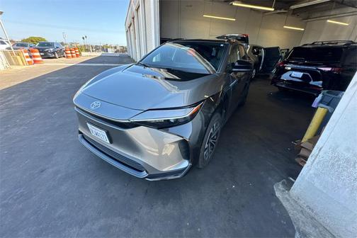 2024 Toyota bZ4X XLE