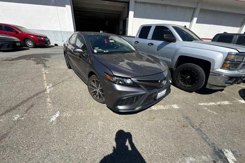 Predawn Gray Mica 2022 Toyota Camry SE