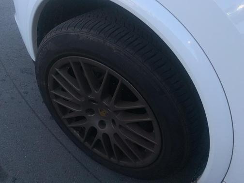2018 Porsche Cayenne Platinum Edition