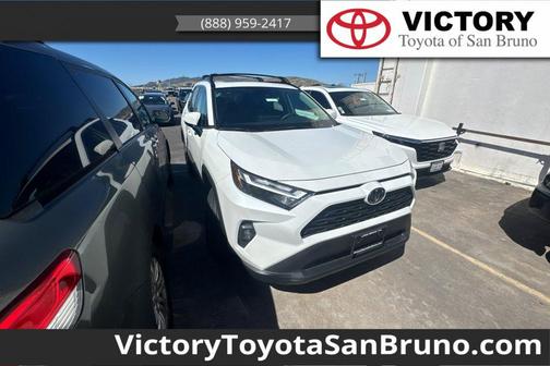 Wind Chill Pearl 2024 Toyota RAV4 XLE Premium