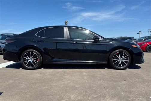 Midnight Black Metallic 2023 Toyota Camry SE