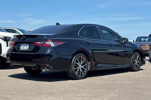 Midnight Black Metallic 2023 Toyota Camry SE