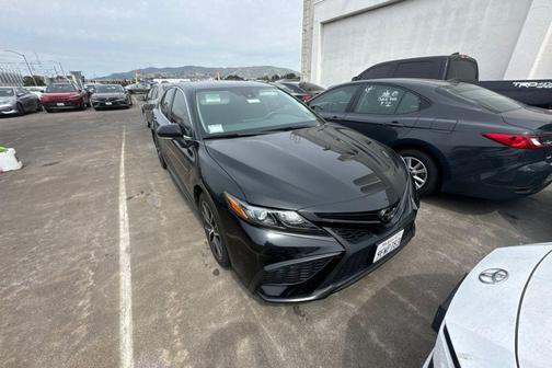 Midnight Black Metallic 2023 Toyota Camry SE