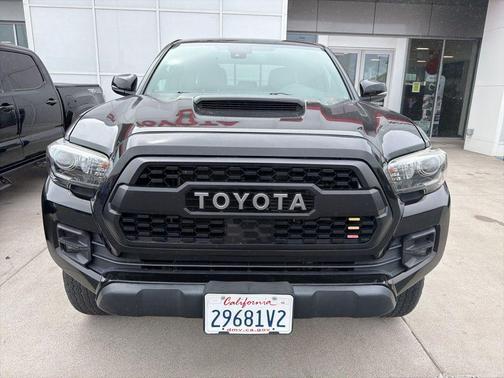 Midnight Black Metallic 2019 Toyota Tacoma TRD Pro