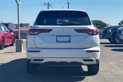 2024 Mitsubishi Outlander SE 2.5 2WD