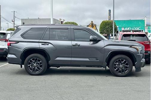 2024 Toyota Sequoia Platinum