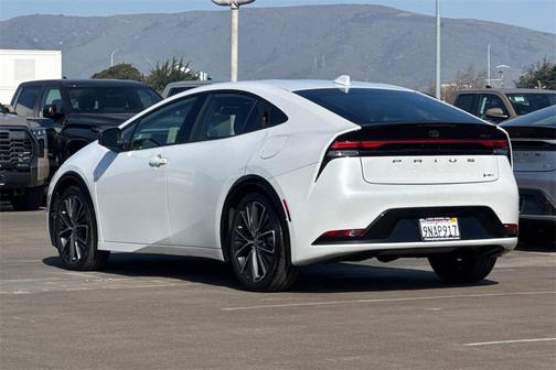 2024 Toyota Prius XLE