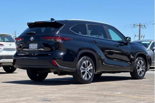 2024 Toyota Highlander XLE