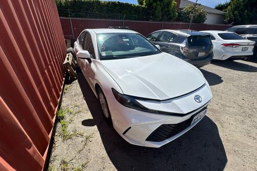 Ice Cap 2025 Toyota Camry LE