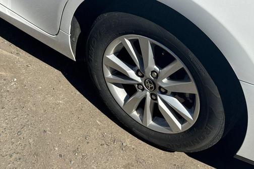 Ice Cap 2025 Toyota Camry LE