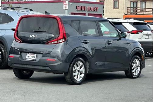 2022 Kia Soul LX