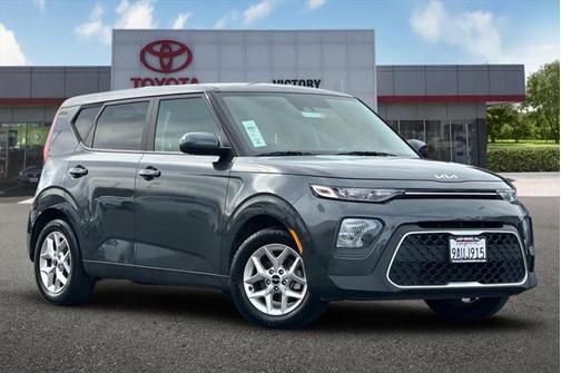 2022 Kia Soul LX
