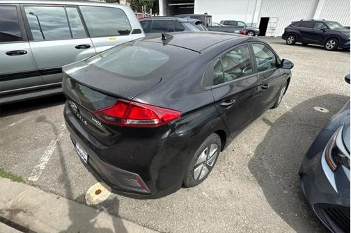 2020 Hyundai IONIQ Hybrid Blue