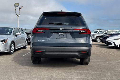 Storm Cloud 2026 Toyota Grand Highlander Hybrid XLE
