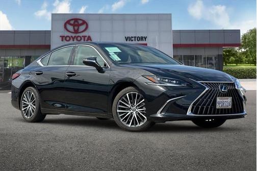 2025 Lexus ES 300h Base