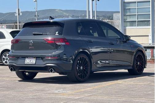 2023 Volkswagen Golf GTI 2.0T S DSG