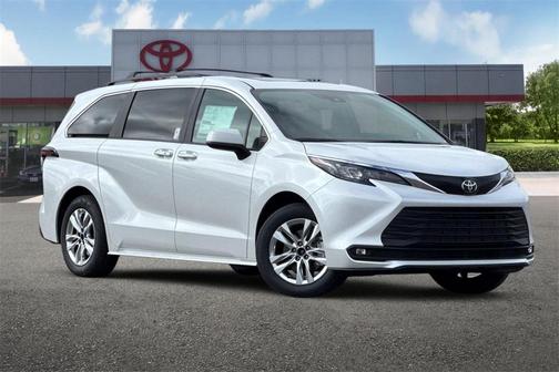 2026 Toyota Sienna XLE