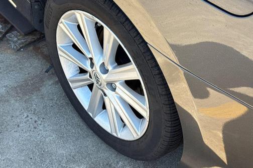 Magnetic Gray Metallic 2012 Toyota Camry XLE