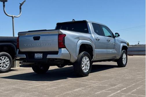 2024 Toyota Tacoma SR5