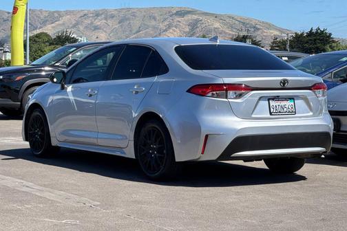 Classic Silver Metallic 2022 Toyota Corolla LE
