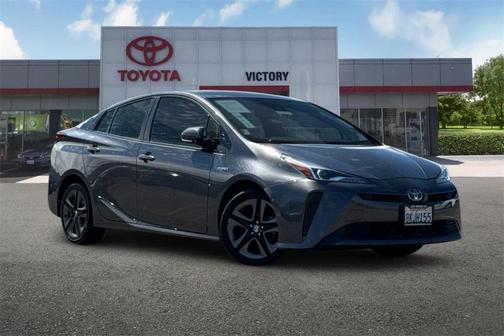 2019 Toyota Prius XLE
