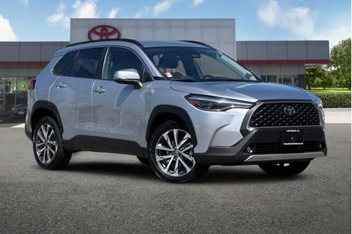 2023 Toyota Corolla Cross XLE