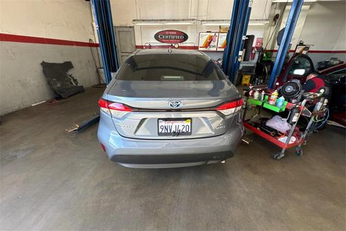 2025 Toyota Corolla Hybrid LE