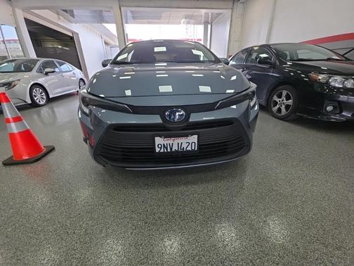 2025 Toyota Corolla Hybrid LE
