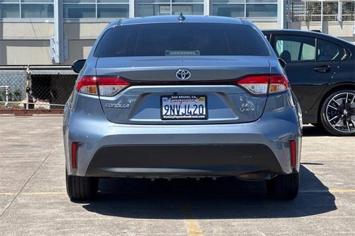 2025 Toyota Corolla Hybrid LE