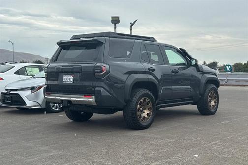 2025 Toyota 4Runner Hybrid Trailhunter