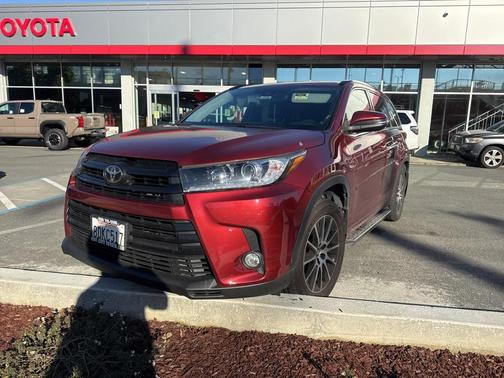 2018 Toyota Highlander SE