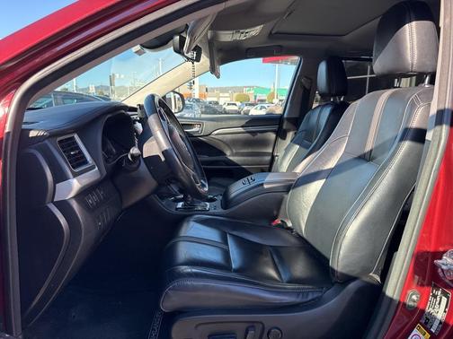 2018 Toyota Highlander SE