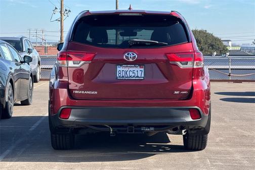 2018 Toyota Highlander SE