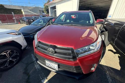 2018 Toyota Highlander SE