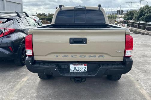 2017 Toyota Tacoma SR5