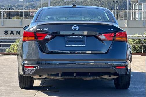 2021 Nissan Altima 2.5 SV